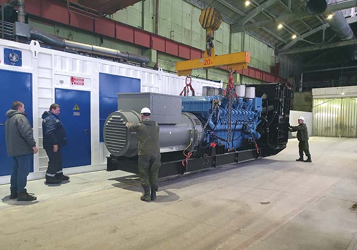 фото - установка в контейнер ДГУ АД 2420-Т400 для шахты "Костромовская"
